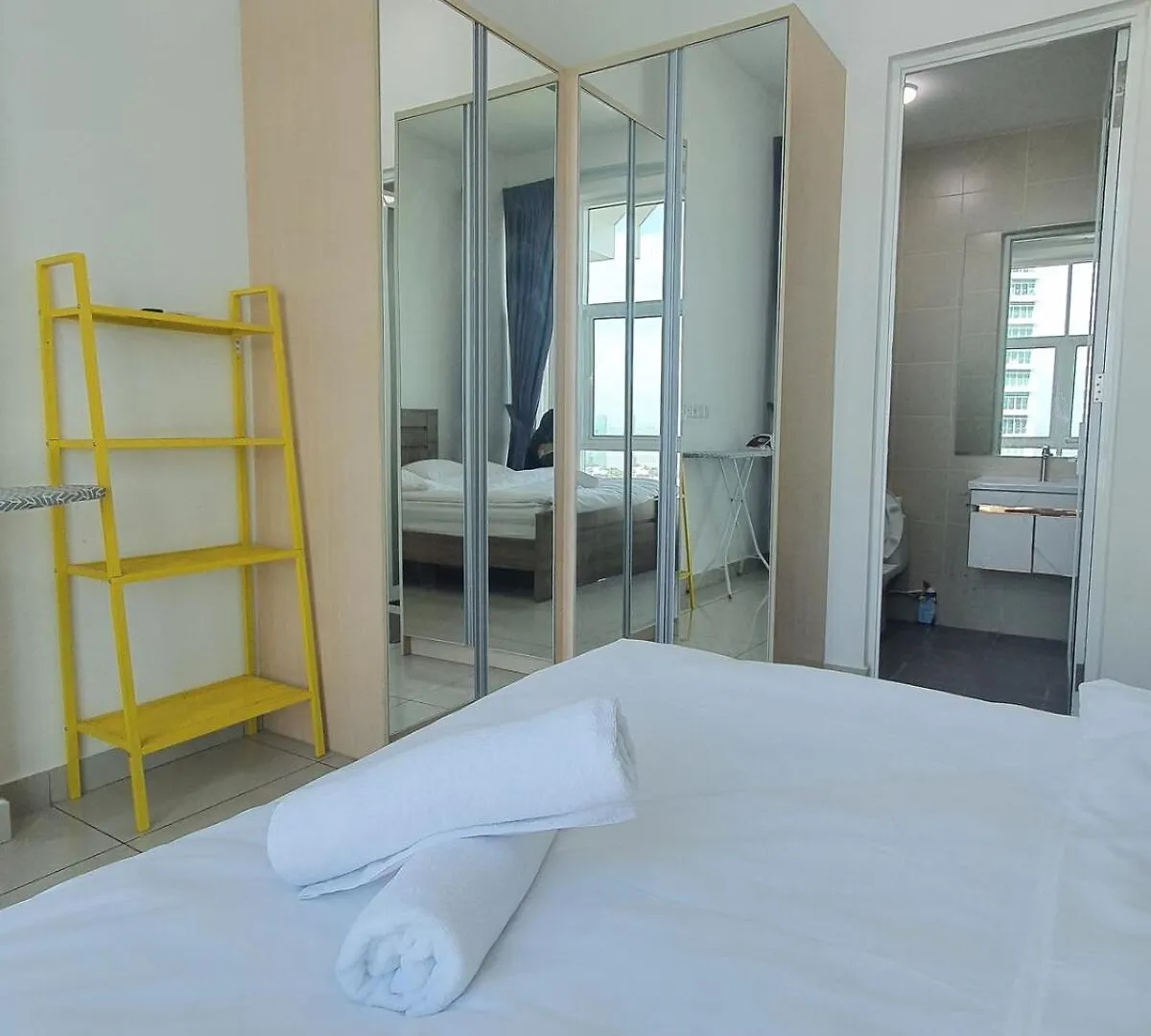 Southbay Seaview Condo A23 #10Minqueensbay 峇六拜 公寓